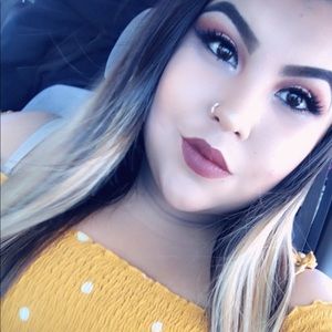 Meet your Posher, Karla